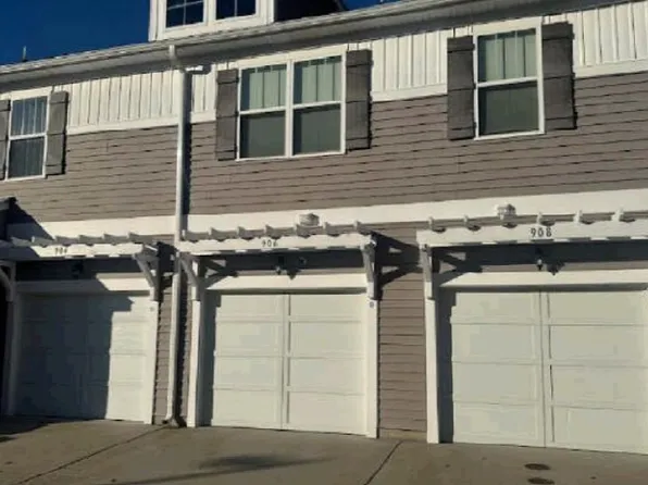 906 Celia Ct, Hampton, VA 23666