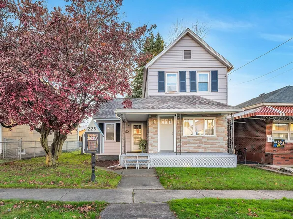 229 Poplar St, Dickson City, PA 18519
