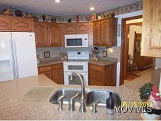 5th image of 454 Northwood Villa