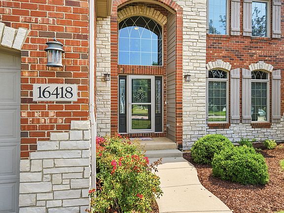 2nd image of 16418 Mueller Cir