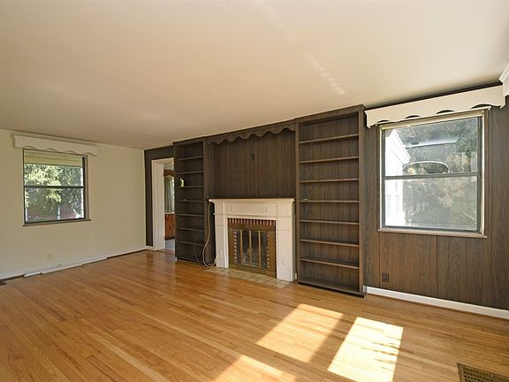 4th image of 258 Palace Ave