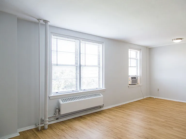 Dining/Living room