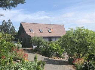 8201 W Dry Creek Rd, Healdsburg, CA 95448