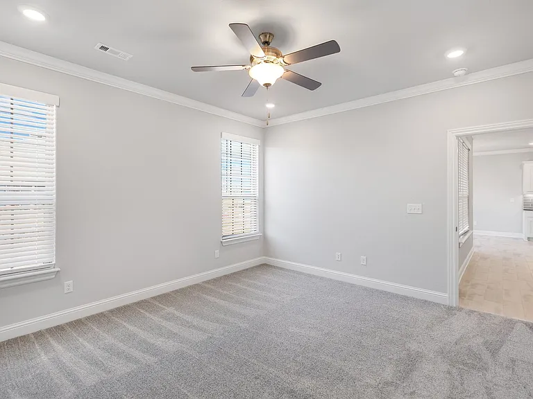 500 Piper Ln — Photo 19