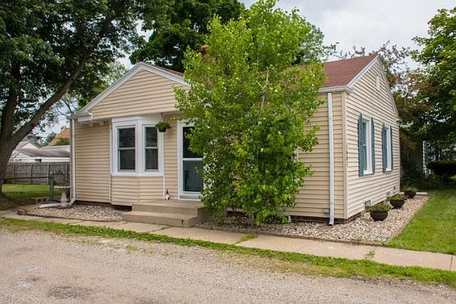 1st image of 1401 Mishawaka Ave
