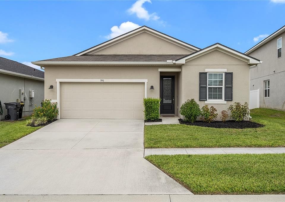 1st image of 390 Casa Verano Ln
