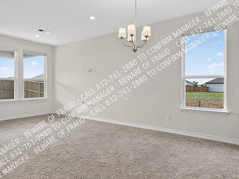 707 Windhaven Dr — Photo 7