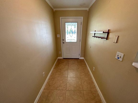 5th image of 10816 Waterford Ct