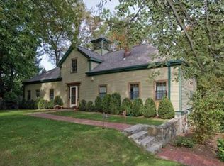 107 Waban Hill Rd #R, Chestnut Hill, MA 02467