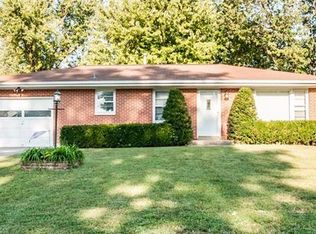 1236 Caulks Hill Rd, Saint Charles, MO