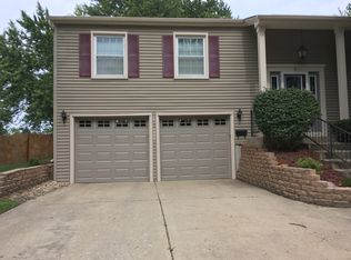 15 Ridgefield Rd, Montgomery, IL 60538