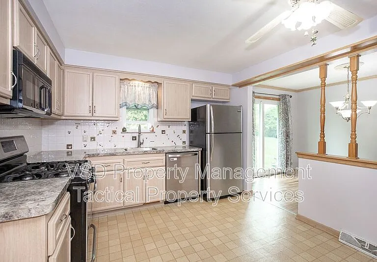 6188 Cabrini Ln — Photo 3