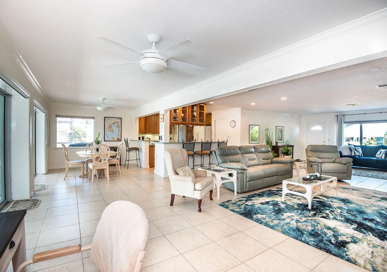 Cousley Dr. 129 — Photo 4