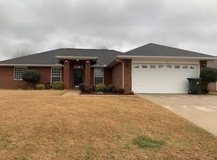 137 Clover Ridge Dr, Madison, AL 35758