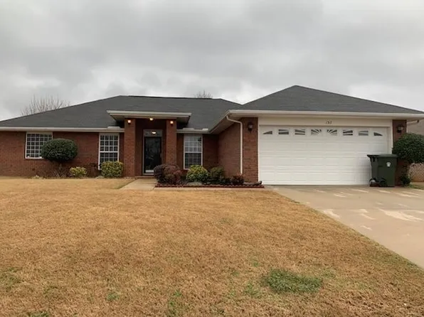 137 Clover Ridge Dr, Madison, AL 35758