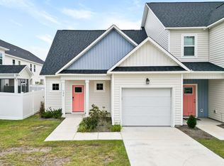 124 Bridge Point Cir, Swansboro, NC 28584