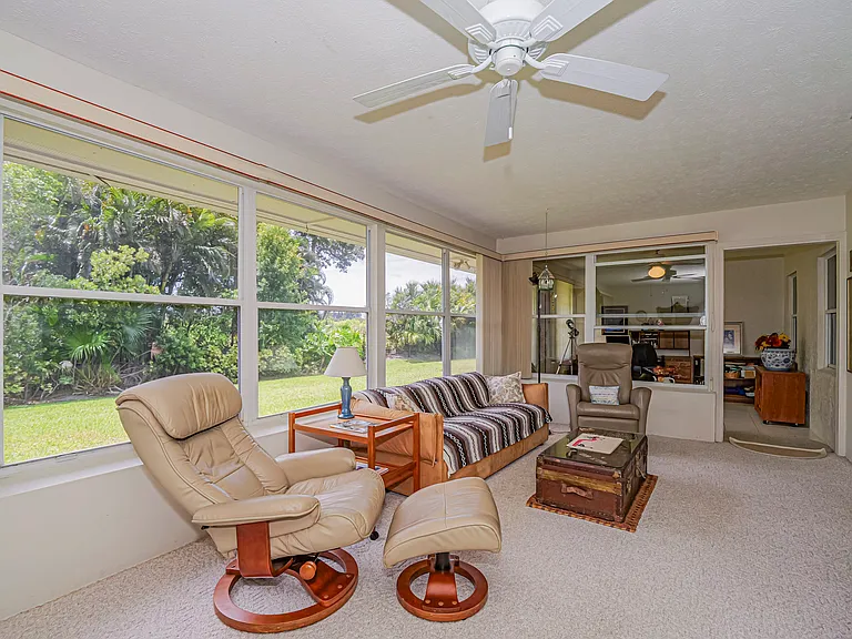 847 Lake Orchid Cir — Photo 24