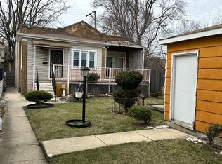 7614 S Champlain Ave, Chicago, IL 60619
