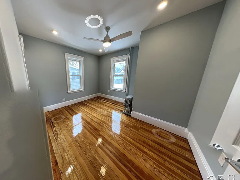 11A Burnham St #3 — Photo 4