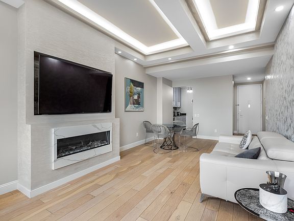 4th image of 88 Greenwich St APT 3004