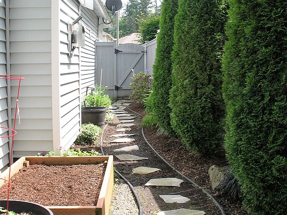 Side path