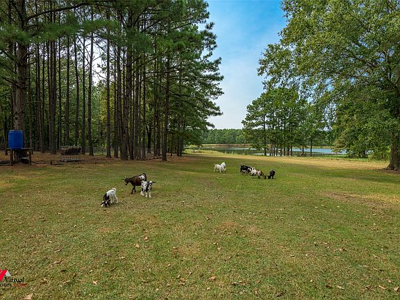 3rd image of 746 Wise Rd