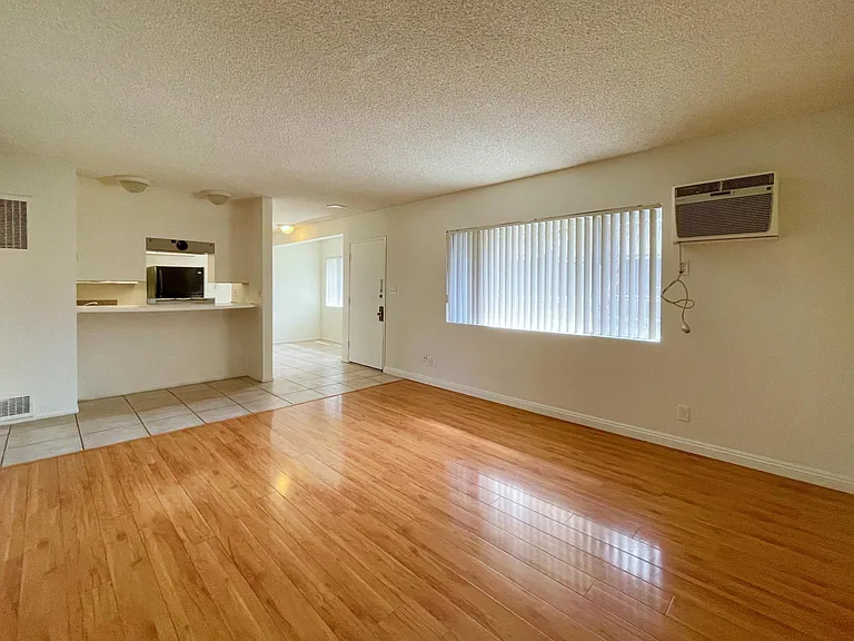 532 N New Ave #12 — Photo 7