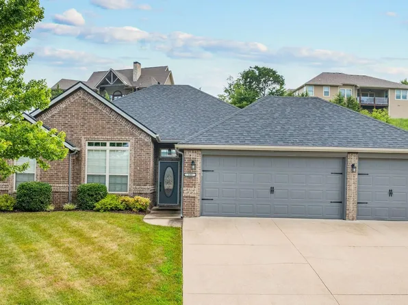 180 Stoney Pointe Drive, Hollister, MO 65672