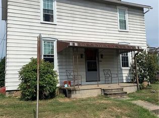 S 6th St, West Newton, PA 15089