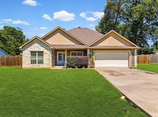 198 Countrywood Dr, Livingston, TX 77351