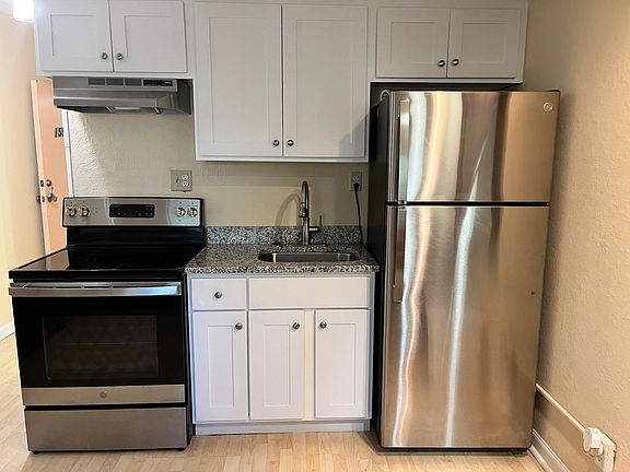 5th image of 101 Woodhaven Dr #159
