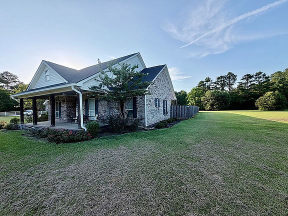 5th image of 1928 Kennedy Ln