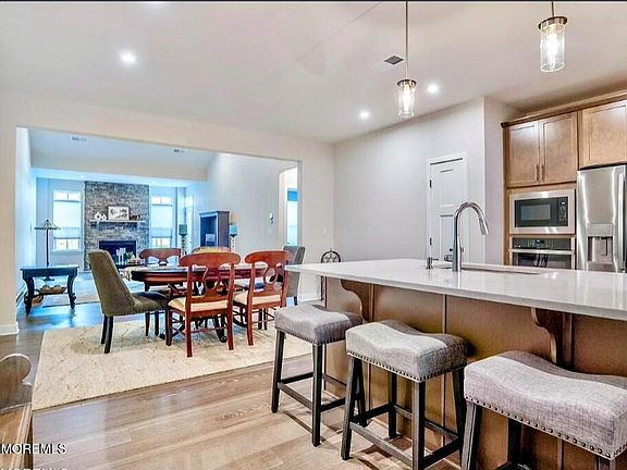 4th image of 116 S Durham Drive