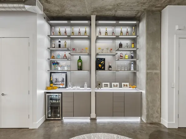 3030 Bryan St Suite 209, Dallas, TX 75204