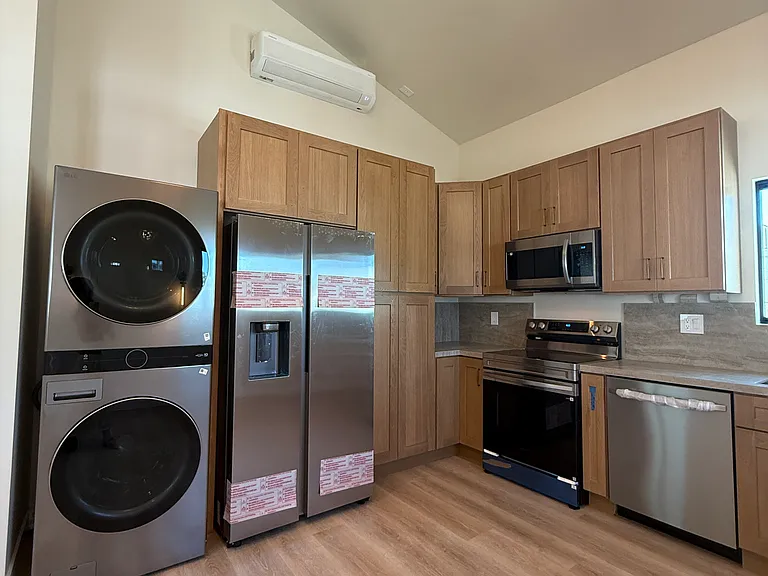 7849 Brighton Ave — Photo 8