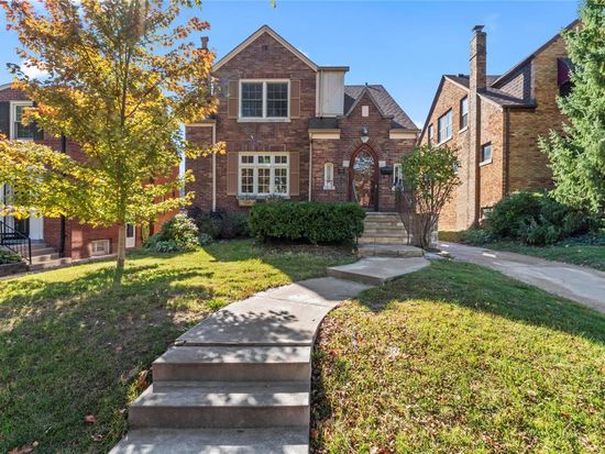 7466 Stanford Ave, Saint Louis, MO 63130