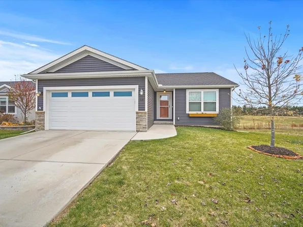 52 Winding Way, Bloomington, IL 61705