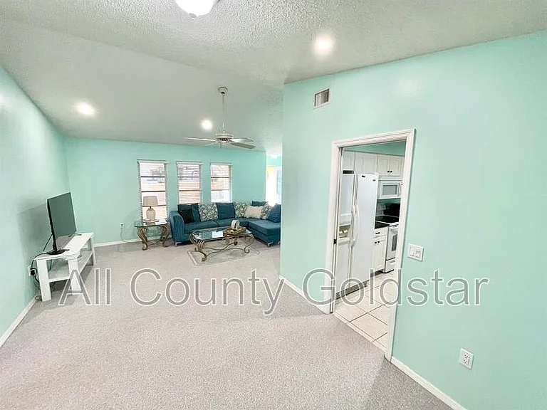 285 Mark Twain Ln — Photo 4