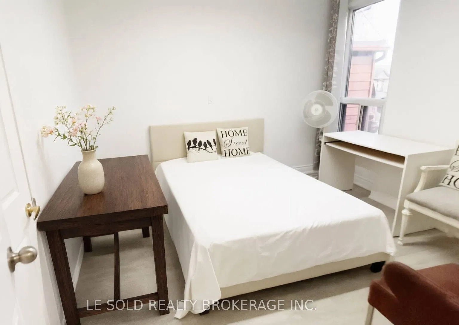1 bed, $1,090 — Photo 1