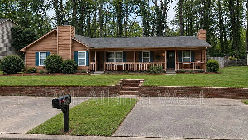 3 bed, 2.0 bath, $1,950 — Photo 1