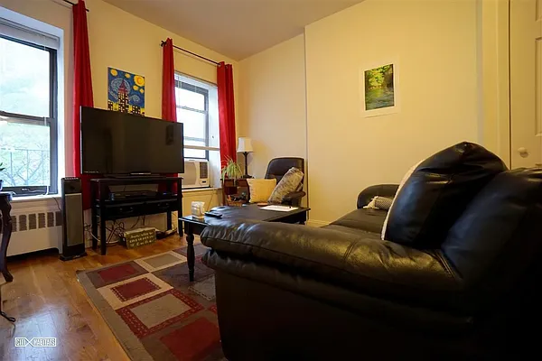 Rented by Citi Habitats | media 11