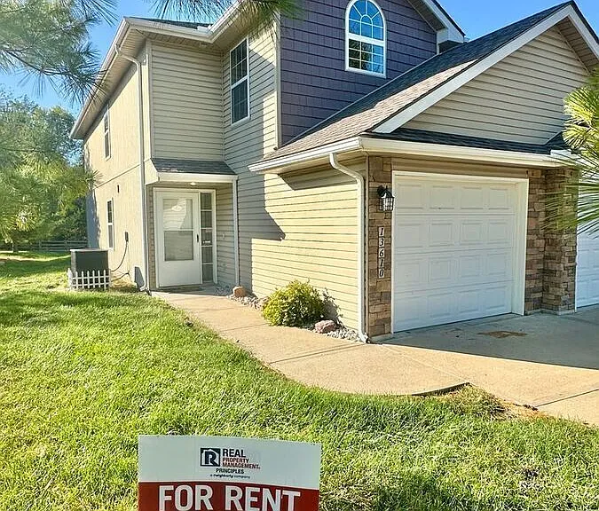 13610 Oak Valley Dr — Photo 1