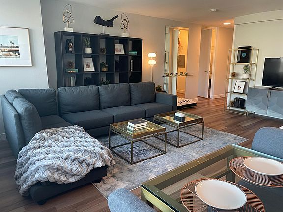 4th image of 1116 S Michigan Ave #1