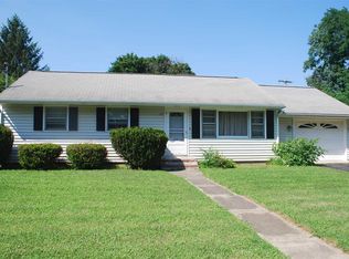 33 Jefferson Rd, Red Hook, NY 12571