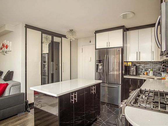 3rd image of 2944 W 5th St APT 13M