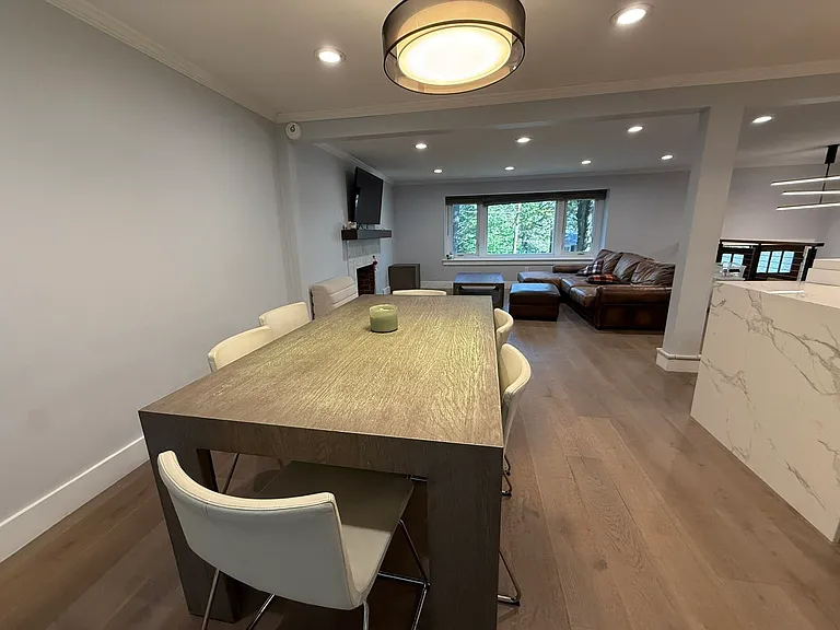 25 Berkshire Dr — Photo 9