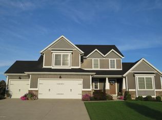 7227 Nantucket Dr SW, Byron Center, MI 49315