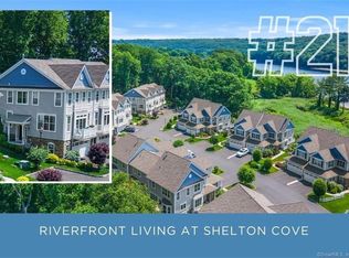 560 River Rd APT 21, Shelton, CT 06484