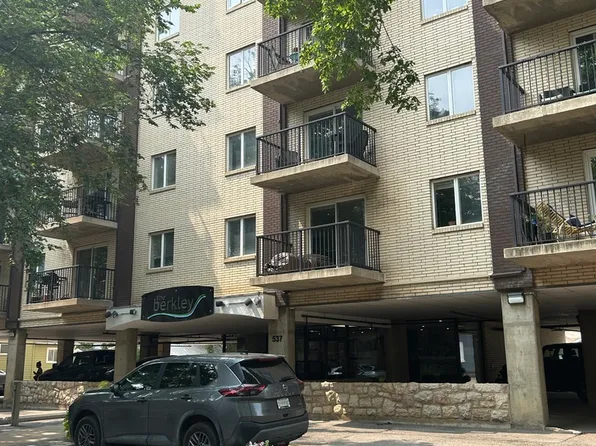537 4th Ave N #505, Saskatoon, SK S7K 2M6