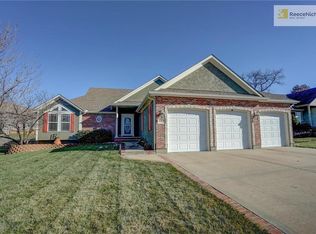 4383 SW Creekview Dr, Lees Summit, MO 64082